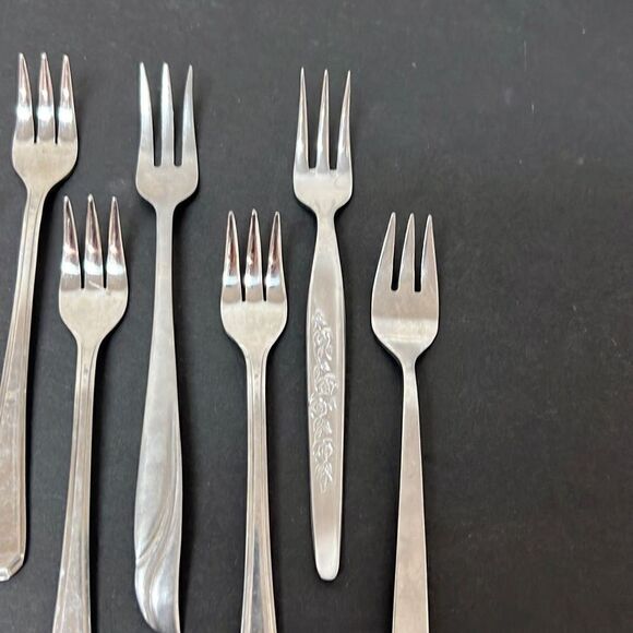 Mixed Lot Vintage Seafood Cocktail Forks Stainless Steel - Picture 3 of 13